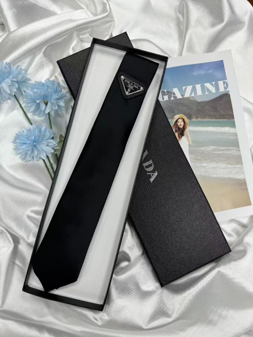 Prada black tie - unisex (comes with gift box) ✨✨new